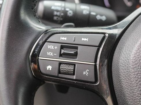 Used 2025 Honda Pilot EX-L image 31