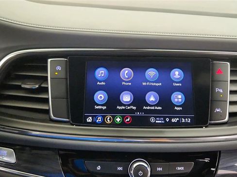 Used 2023 Buick Enclave Essence image 21