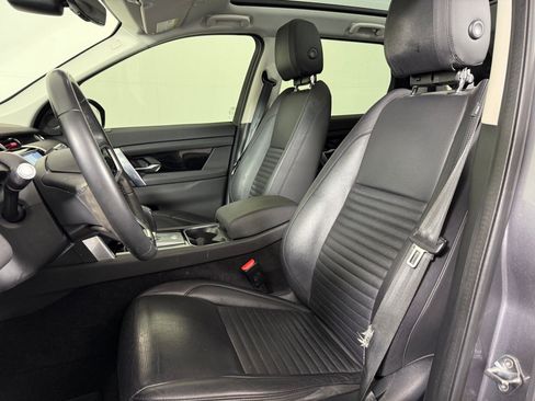 Used 2022 Land Rover Discovery Sport S image 6