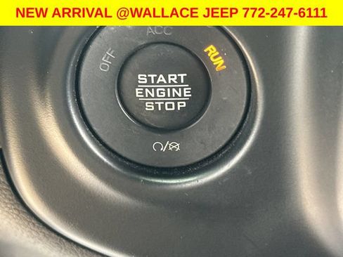 Used 2022 Jeep Wrangler Unlimited Rubicon 4xe w/ Steel Bumper Group AWD/4WD image 16