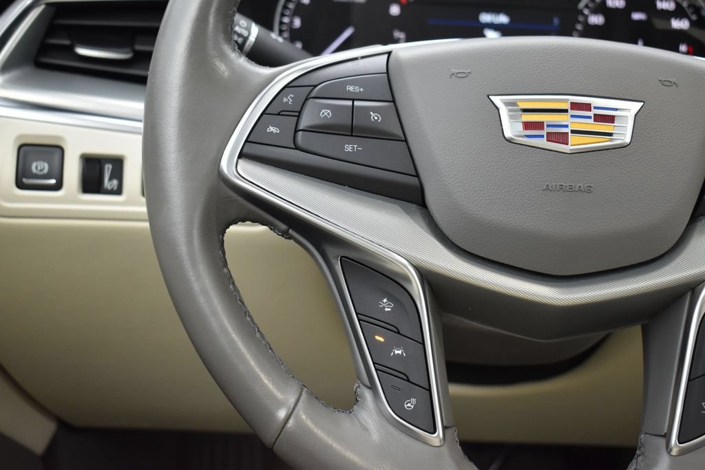 Certified 2024 Cadillac XT5 Premium Luxury AWD/4WD image 15