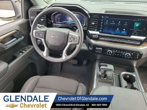 Used 2025 Chevrolet Silverado 1500 LT Trail Boss image 24