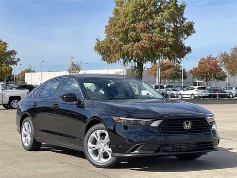 New 2025 Honda Accord LX image 2