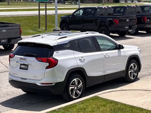 Used 2021 GMC Terrain SLT w/ Infotainment Package II AWD/4WD image 6