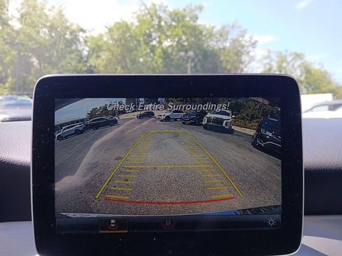 Used 2018 Mercedes-Benz GLA 250 4MATIC image 21