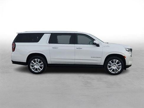 Used 2022 Chevrolet Suburban High Country w/ Max Trailering Package image 7