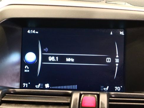 Used 2016 Volvo XC60 T6 Platinum w/ Climate Package image 30