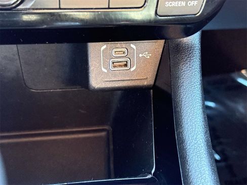 Used 2023 Jeep Compass Limited image 26