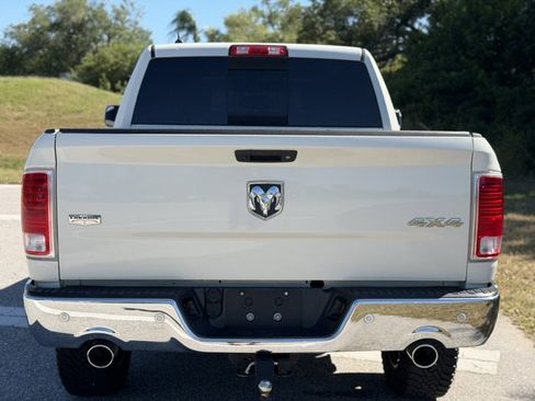Used 2017 RAM 1500 Laramie w/ Convenience Group AWD/4WD image 5