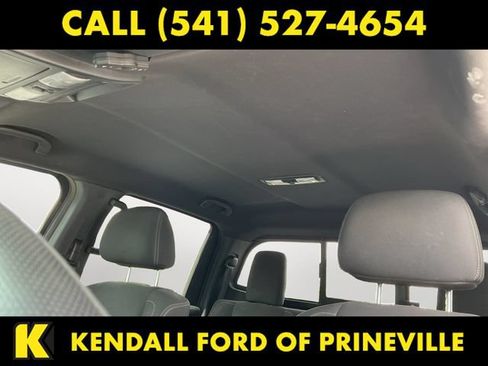 Used 2018 Nissan Titan SV w/ SV Convenience Package AWD/4WD image 12