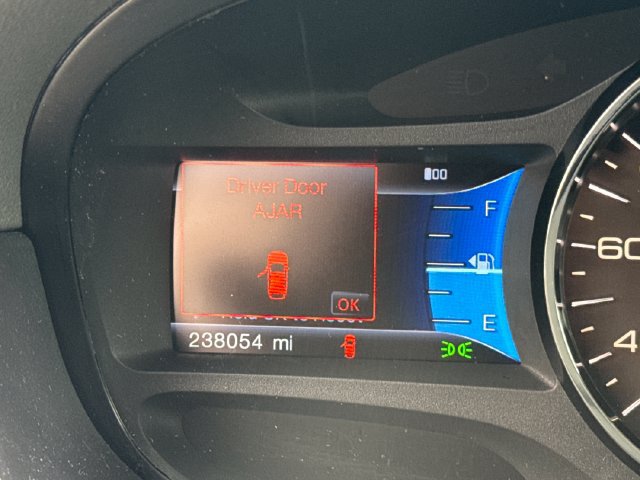 Used 2013 Ford Edge SEL FWD image 22