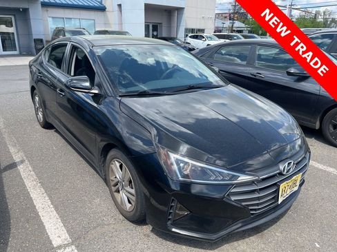 Used 2019 Hyundai Elantra SEL w/ Cargo Package image 1
