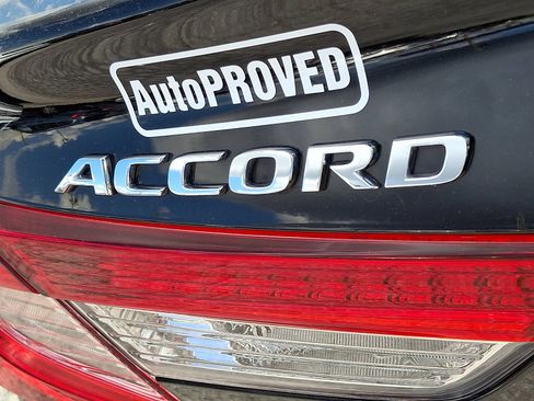 Used 2018 Honda Accord LX image 29