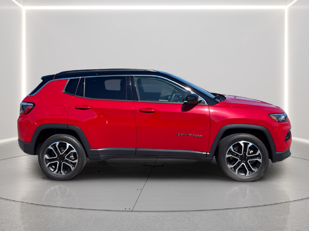 Used 2023 Jeep Compass Limited AWD/4WD image 5