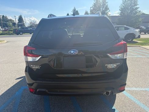 Used 2023 Subaru Forester Limited AWD/4WD image 5