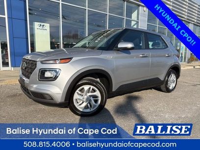 Certified 2025 Hyundai Venue SE