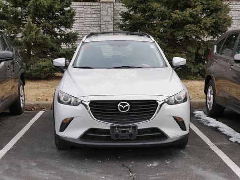 Used 2017 MAZDA CX-3 Sport image 2