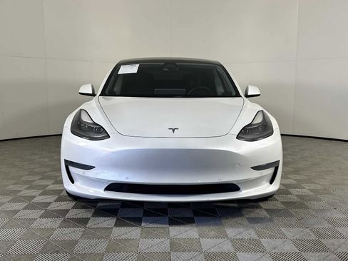Used 2021 Tesla Model 3 Standard Range Plus image 3