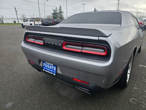 Used 2015 Dodge Challenger R/T Plus image 7