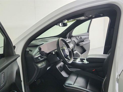 Used 2025 Buick Enclave Sport Touring FWD image 9
