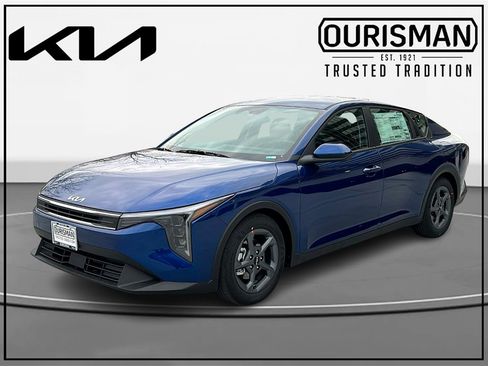 New 2025 Kia K4 LXS image 2
