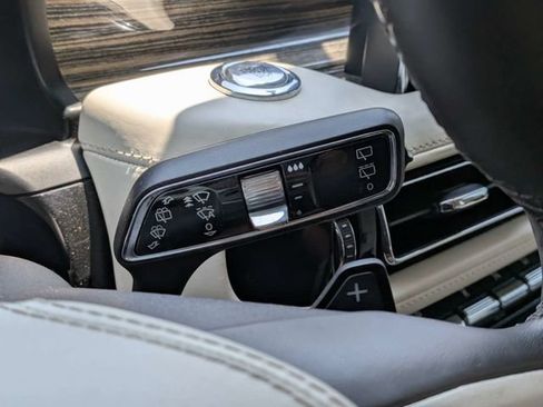 Used 2020 Lincoln Aviator Black Label w/ Dynamic Handling Package AWD/4WD image 27