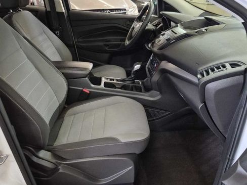Used 2017 Ford Escape S FWD image 5