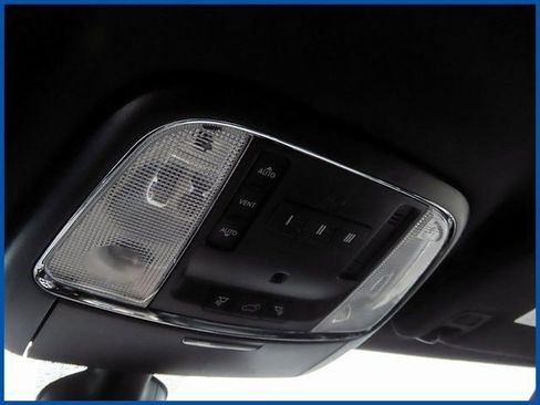 Certified 2017 Jeep Grand Cherokee Limited image 17