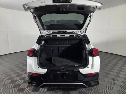 Used 2024 Buick Encore GX Sport Touring FWD image 26
