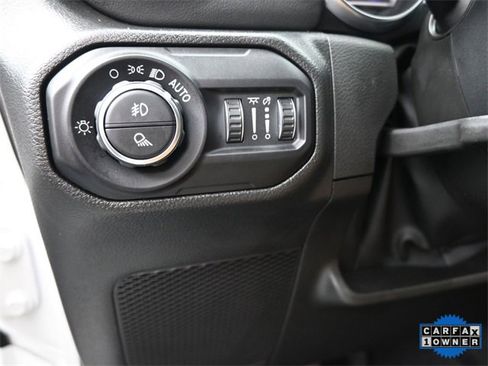 Used 2022 Jeep Gladiator Overland w/ Popular Equipment Package image 21