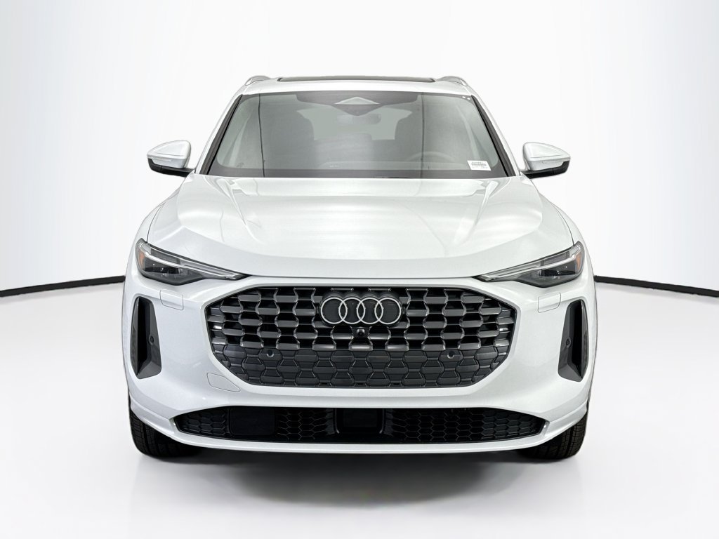Used 2025 Audi Q5 Premium Plus AWD/4WD image 3