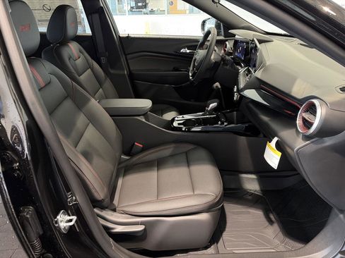 New 2026 Chevrolet Trax RS w/ Driver Confidence Package FWD image 14