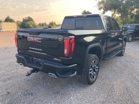 Used 2024 GMC Sierra 1500 AT4 w/ AT4 Premium Package AWD/4WD image 7