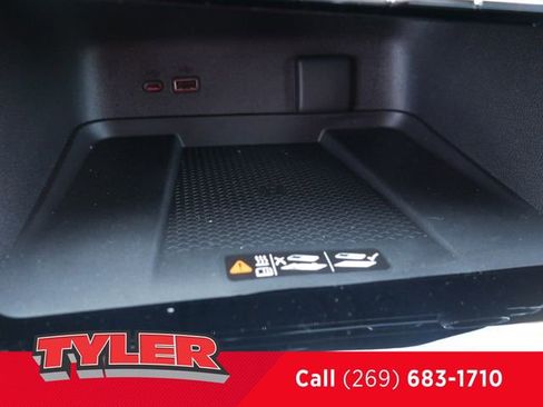 New 2026 Chevrolet Traverse RS w/ LPO, Floor Liner Package AWD/4WD image 36