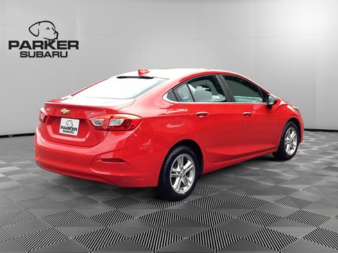 Used 2017 Chevrolet Cruze LT FWD image 5