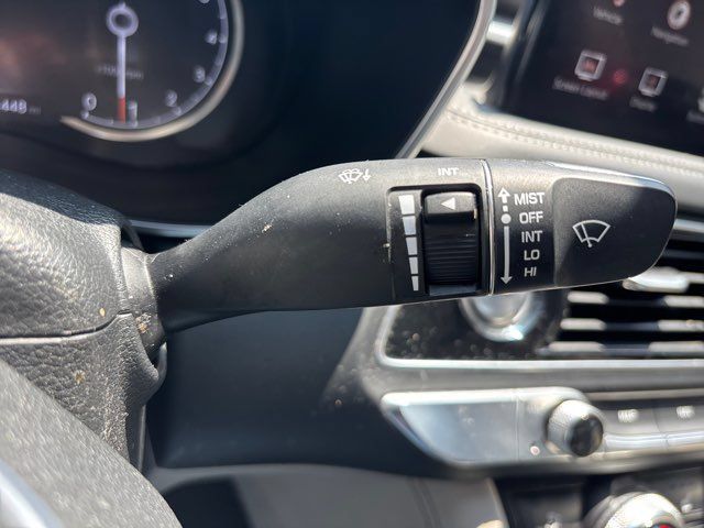 Used 2023 Genesis G70 2.0T RWD image 40