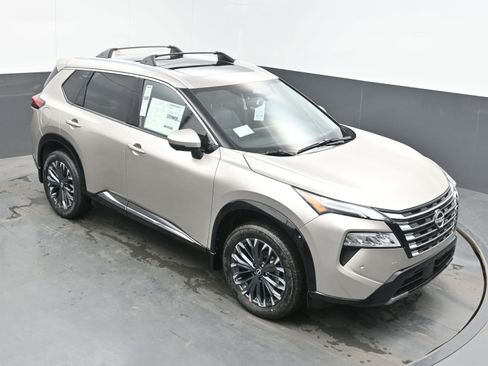 New 2026 Nissan Rogue Platinum AWD/4WD image 30