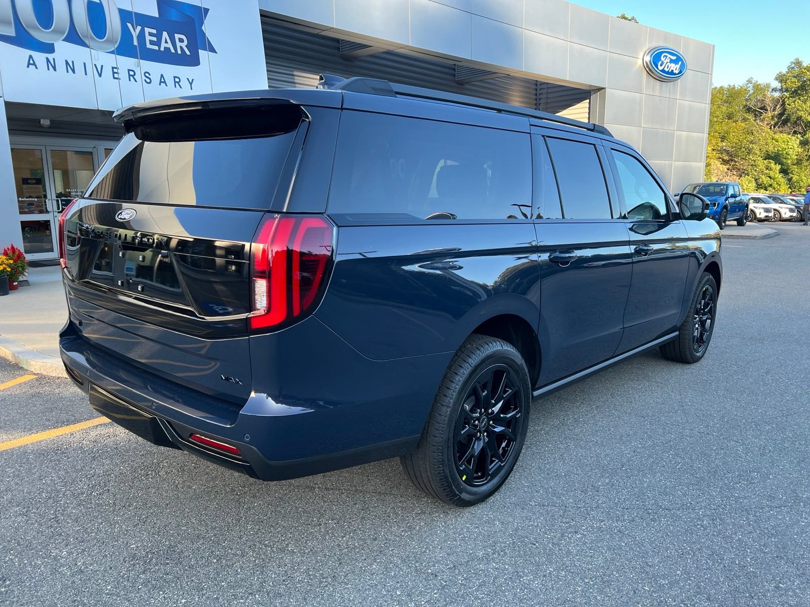 New 2027 Ford Expedition Max Platinum AWD/4WD image 6