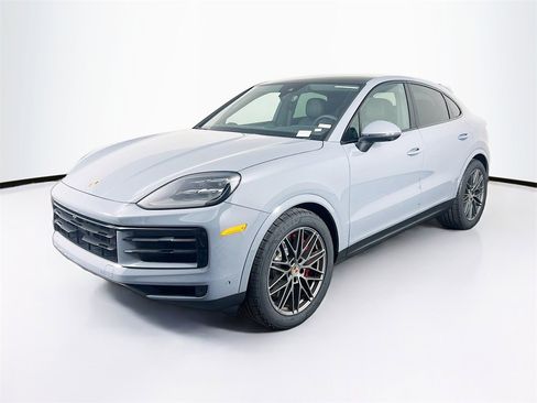 New 2026 Porsche Cayenne S image 1