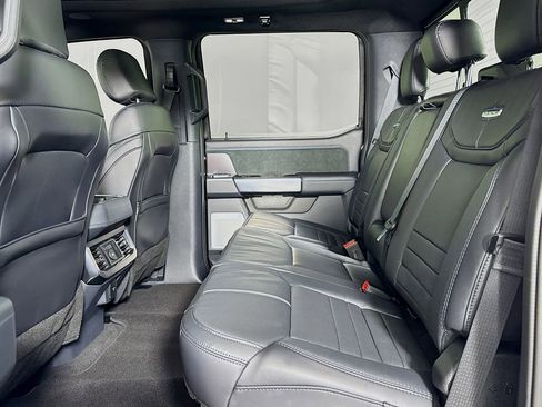 Used 2026 Ford F450 Platinum w/ FX4 Off-Road Package image 16