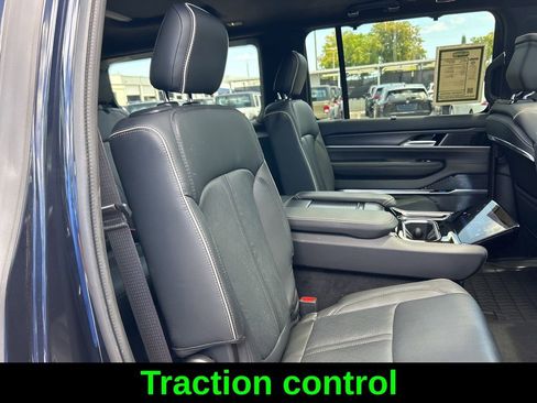 Certified 2024 Jeep Grand Wagoneer Series II w/ Quick Order Packagew 28T AWD/4WD image 31