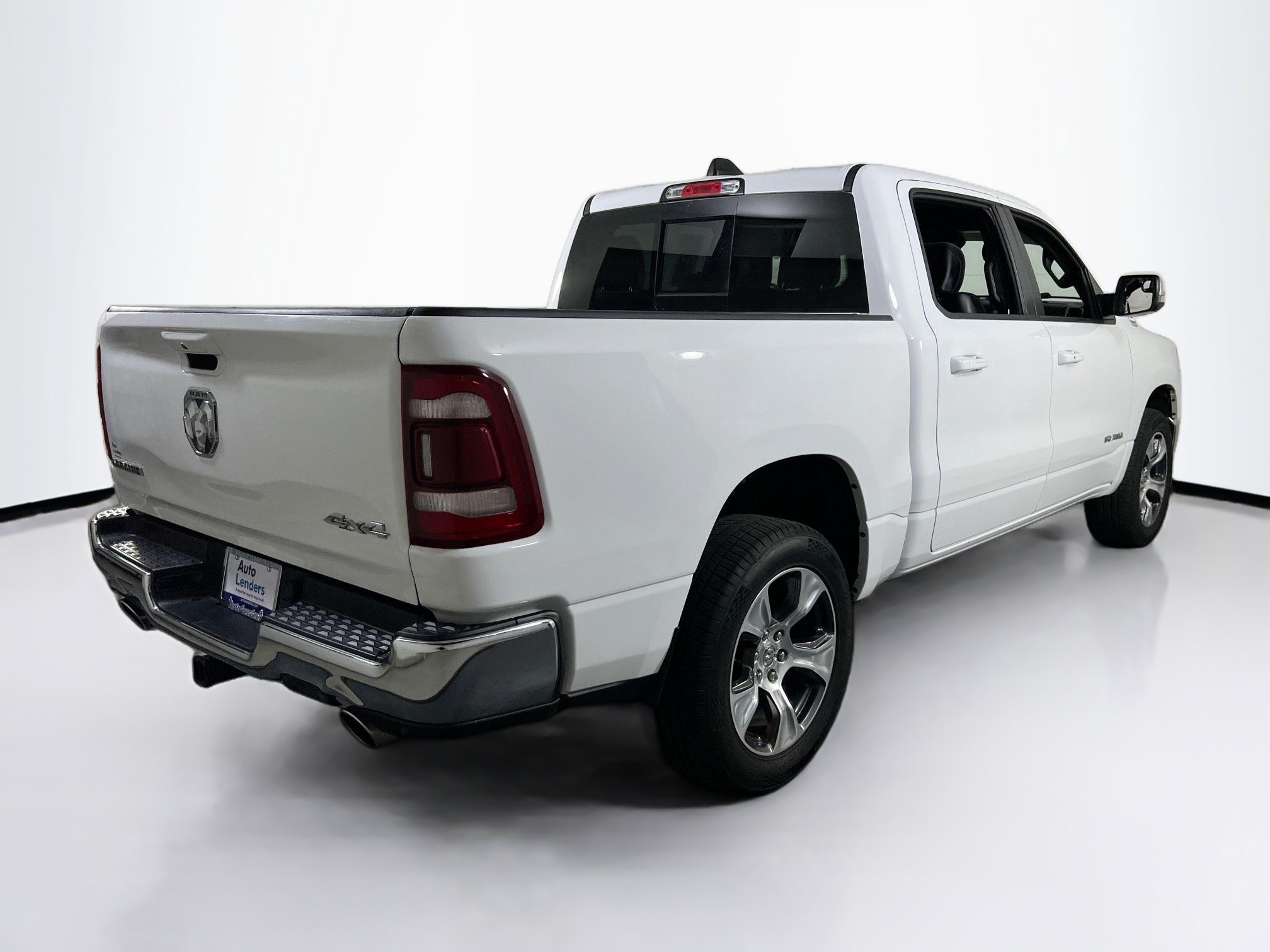 Used 2023 RAM 1500 Laramie AWD/4WD image 5