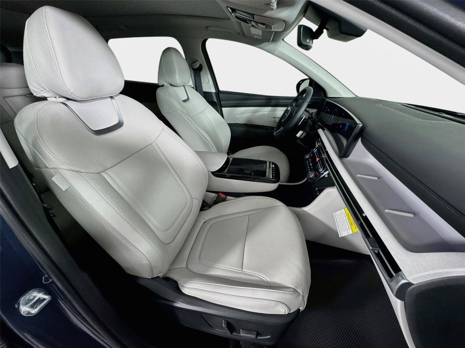 New 2026 Hyundai Tucson Limited FWD image 30