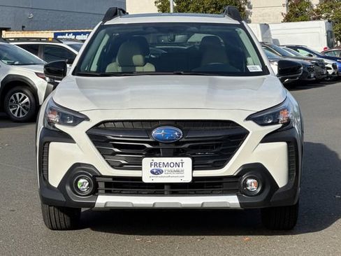 Used 2025 Subaru Outback Limited AWD/4WD image 6