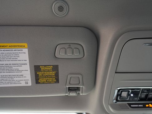 Used 2022 Lincoln Corsair Reserve w/ Elements Package image 33