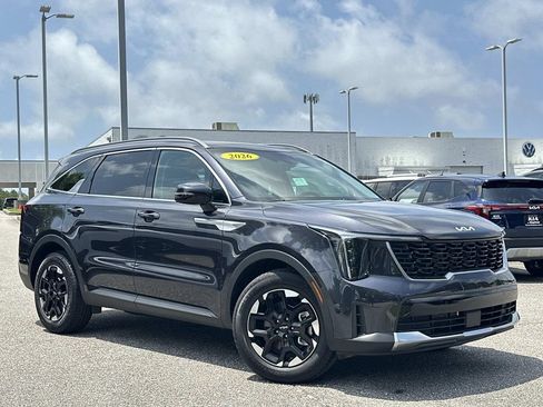 Certified 2026 Kia Sorento S w/ S Panoramic Sunroof Package FWD image 1