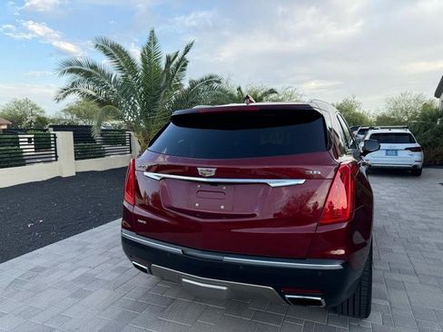 Used 2018 Cadillac XT5 Platinum w/ Driver Assist Package AWD/4WD image 6