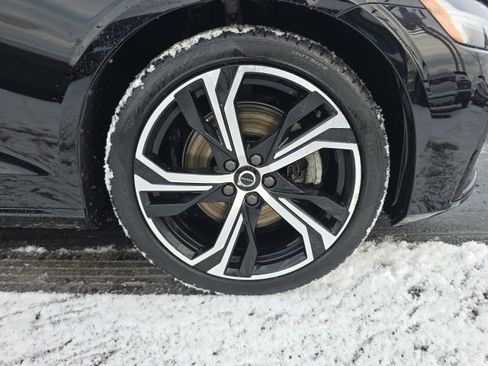 Certified 2023 Volvo S60 B5 Core w/ Climate Package image 12