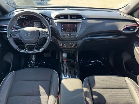 Used 2023 Chevrolet TrailBlazer RS AWD/4WD image 7