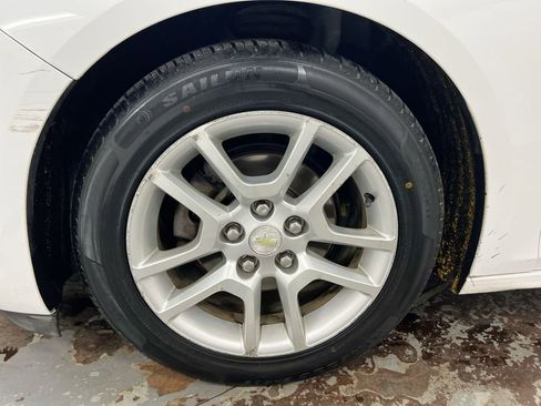 Used 2014 Chevrolet Malibu LT w/ Power Convenience Package image 25